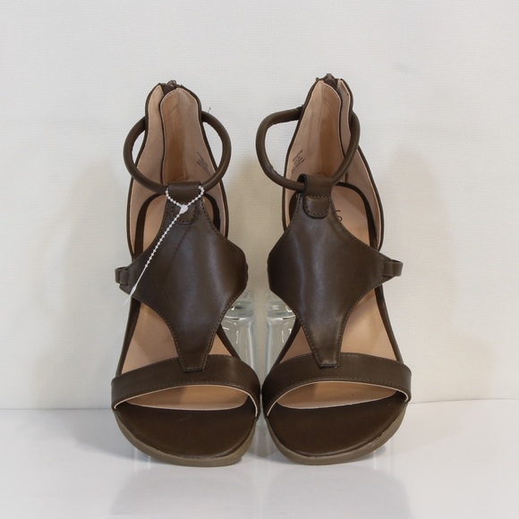 Journee Collection Womens Brown Trayle Wedge Gladiator Sandals NWOT - Picture 2 of 10